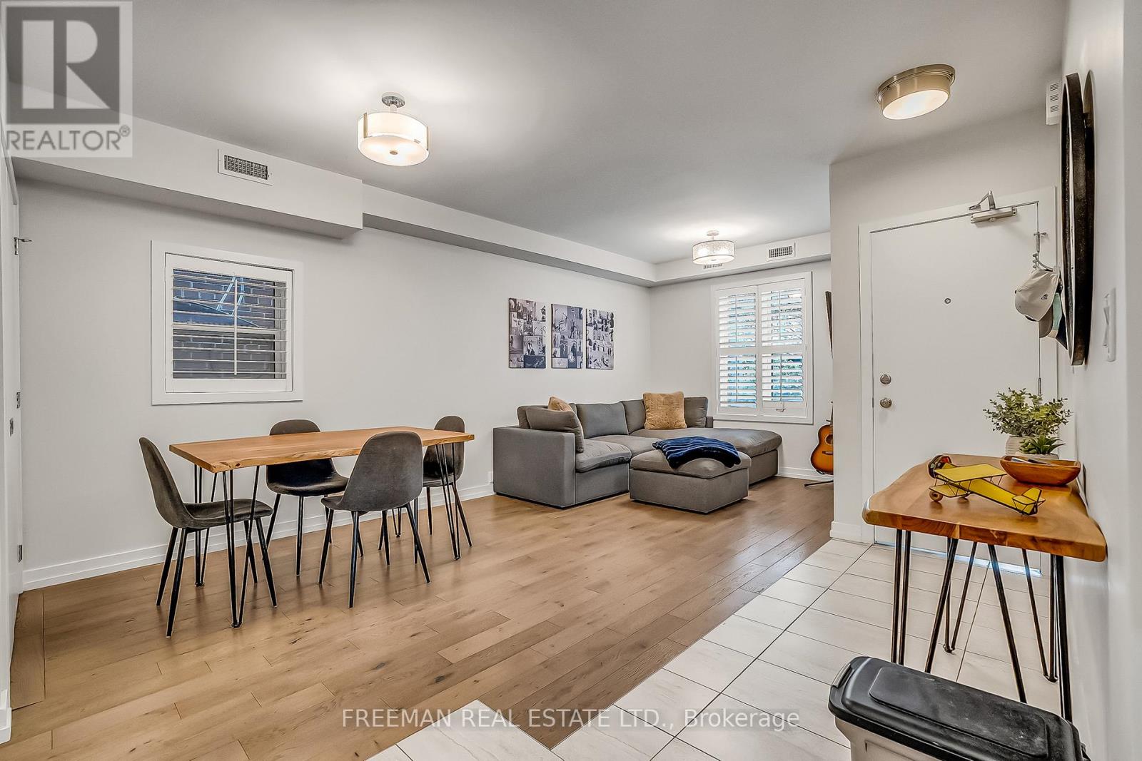 12 Arlington Avenue, Toronto, Ontario  M6G 3K8 - Photo 18 - C13663508