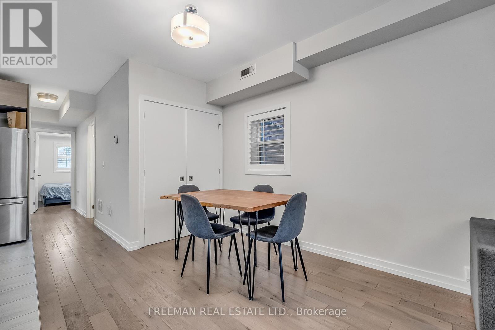 12 Arlington Avenue, Toronto, Ontario  M6G 3K8 - Photo 25 - C13663508