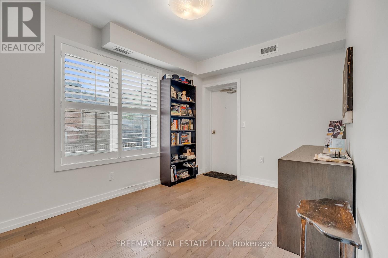12 Arlington Avenue, Toronto, Ontario  M6G 3K8 - Photo 27 - C13663508