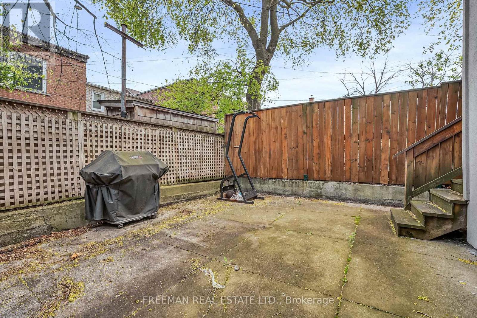 12 Arlington Avenue, Toronto, Ontario  M6G 3K8 - Photo 43 - C13663508