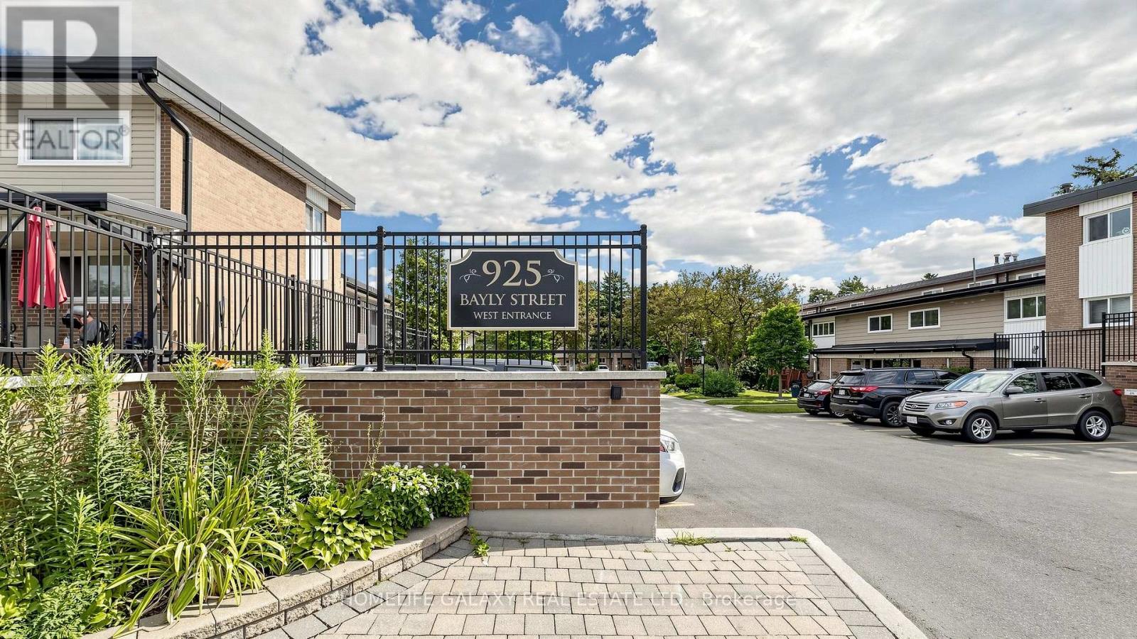 16 - 925 BAYLY STREET, Pickering, Ontario