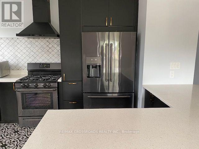 2nd Fl - 134 Sedgemount Drive, Toronto, Ontario  L6A 0V3 - Photo 10 - E13663594