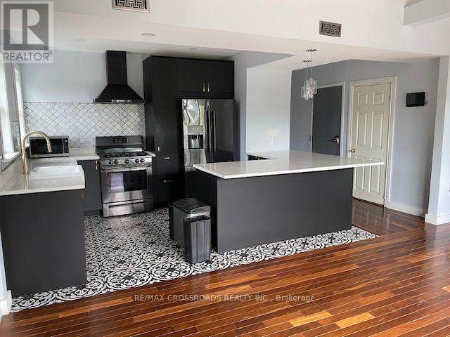 2nd Fl - 134 Sedgemount Drive, Toronto, Ontario  L6A 0V3 - Photo 8 - E13663594