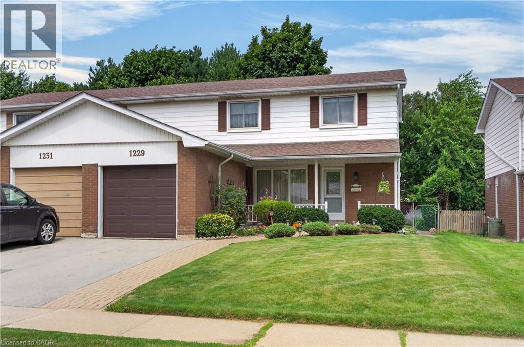 1229 NOTTINGHAM Avenue, Burlington, Ontario