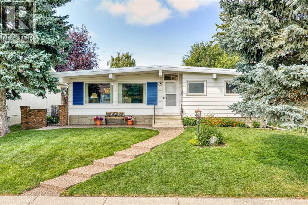 10407 2 Street Se, Calgary, Alberta  T2J 0W6 - Photo 1 - A2335695