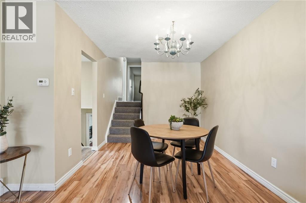 94 Wendover Drive, Hamilton, Ontario  L9C 5X5 - Photo 11 - 40854683