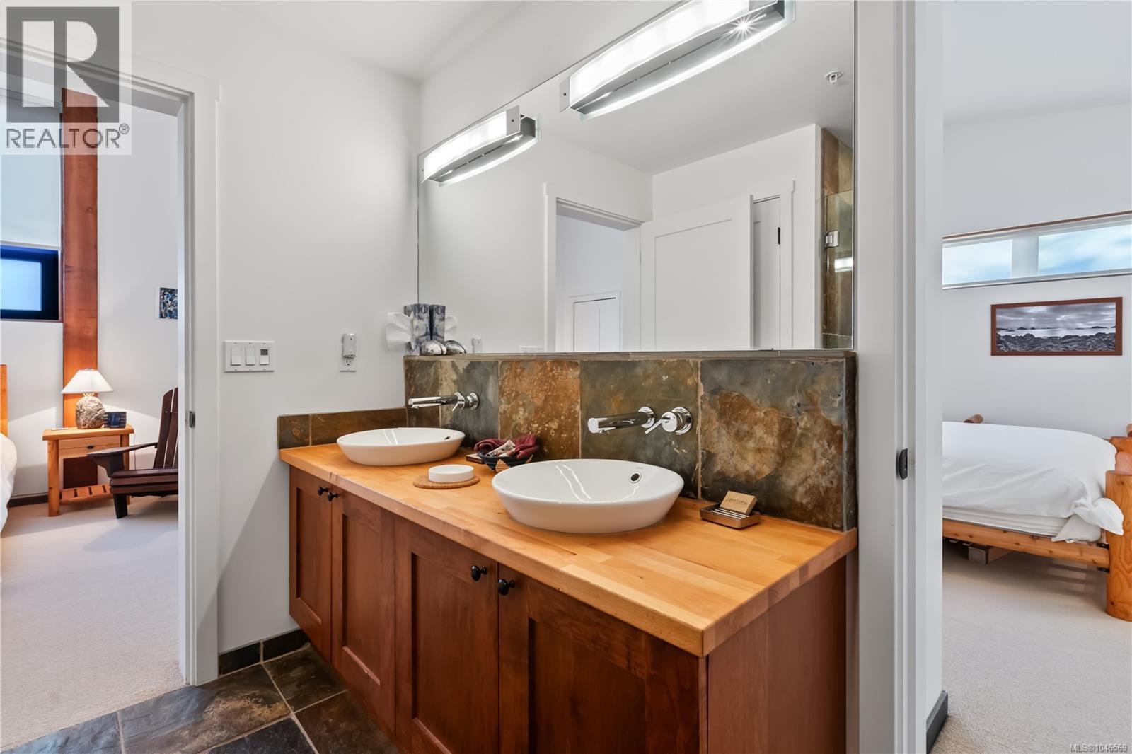 212 515 Marine Dr, Ucluelet, British Columbia V0R 3A0 - Photo 25 - 1046569