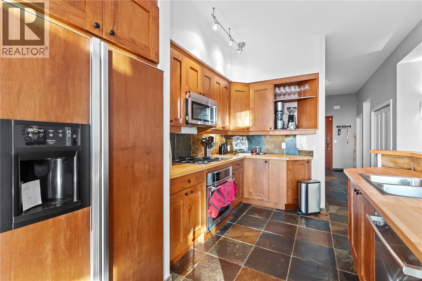 212 515 Marine Dr, Ucluelet, British Columbia V0R 3A0 - Photo 7 - 1046569