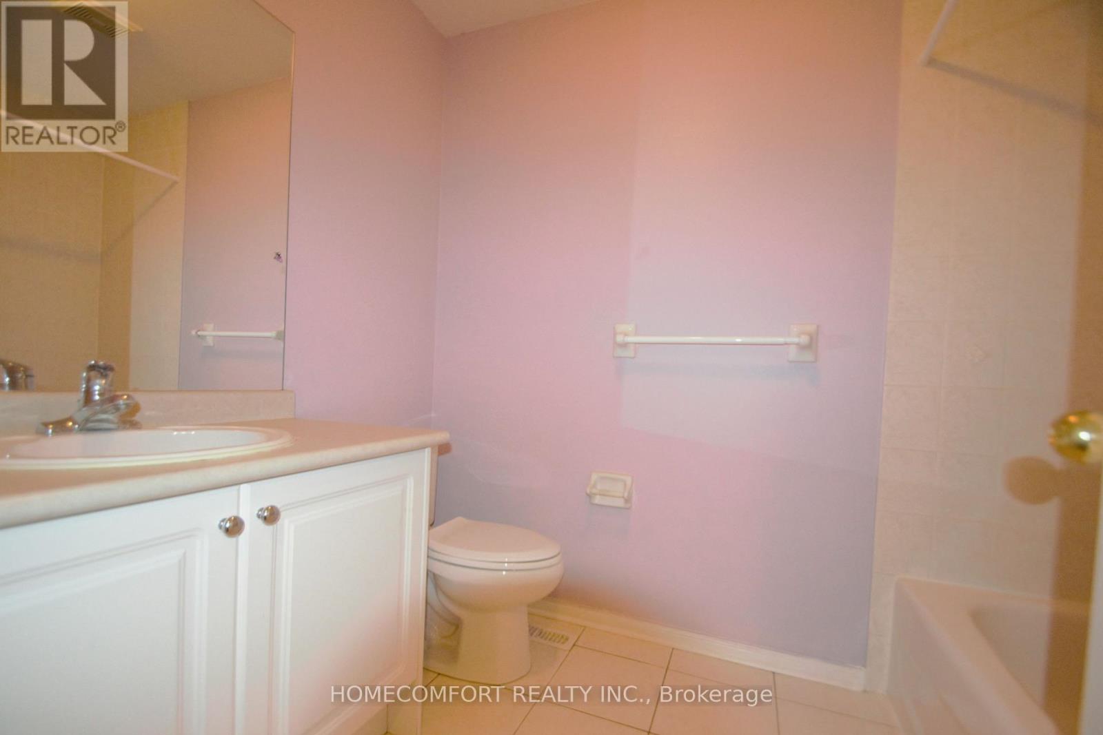 28 Deerwood Crescent, Richmond Hill, Ontario L4E 4B5 - Photo 17 - N13663452