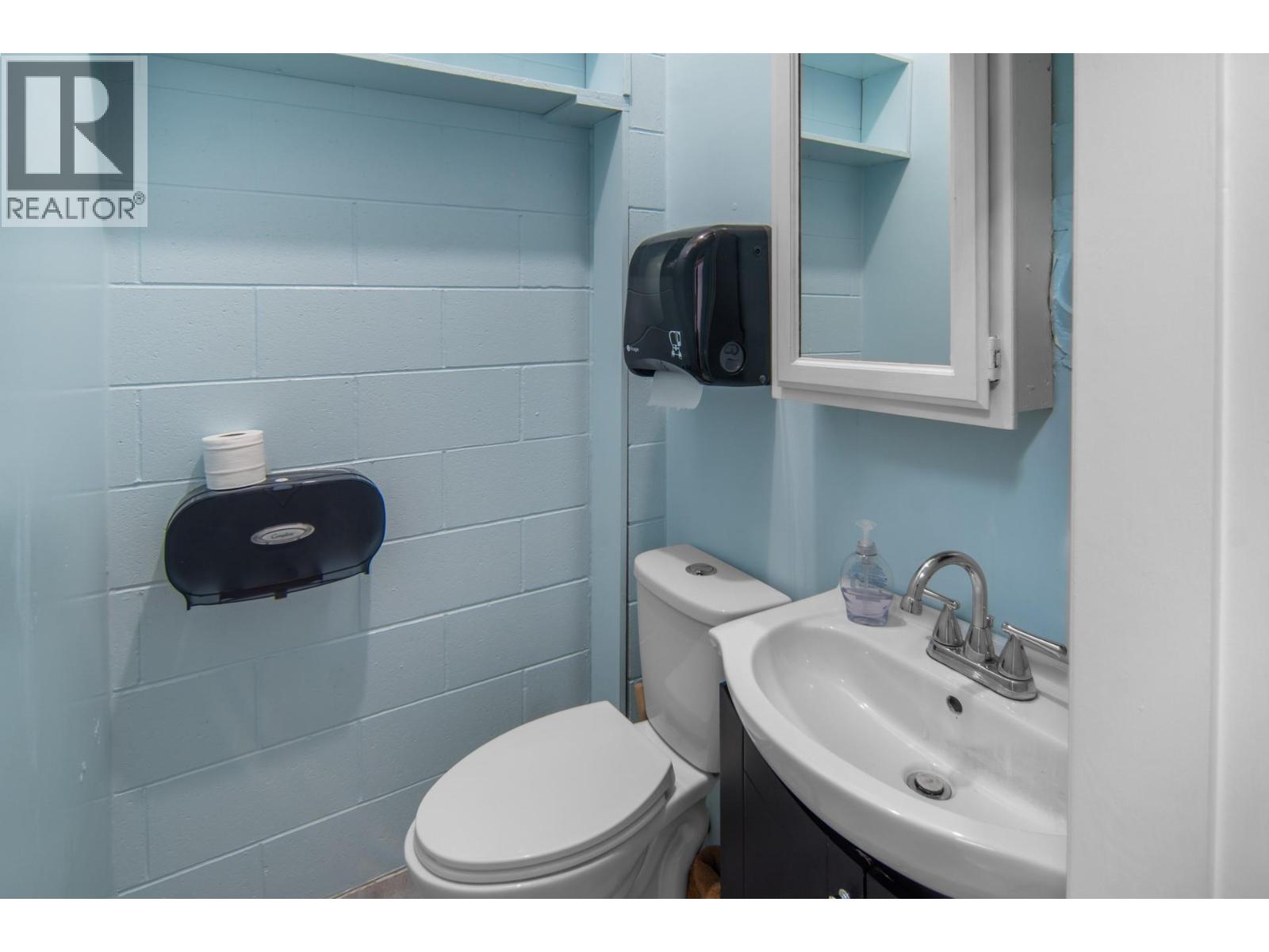 1964 Quilchena Avenue, Merritt, British Columbia  V1K 1B8 - Photo 10 - 10397228