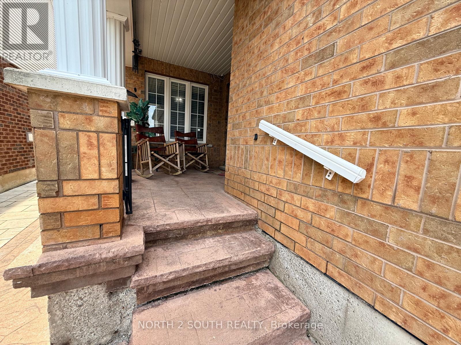 1133 Kell Street, Innisfil, Ontario  L9S 4W4 - Photo 3 - N13663628