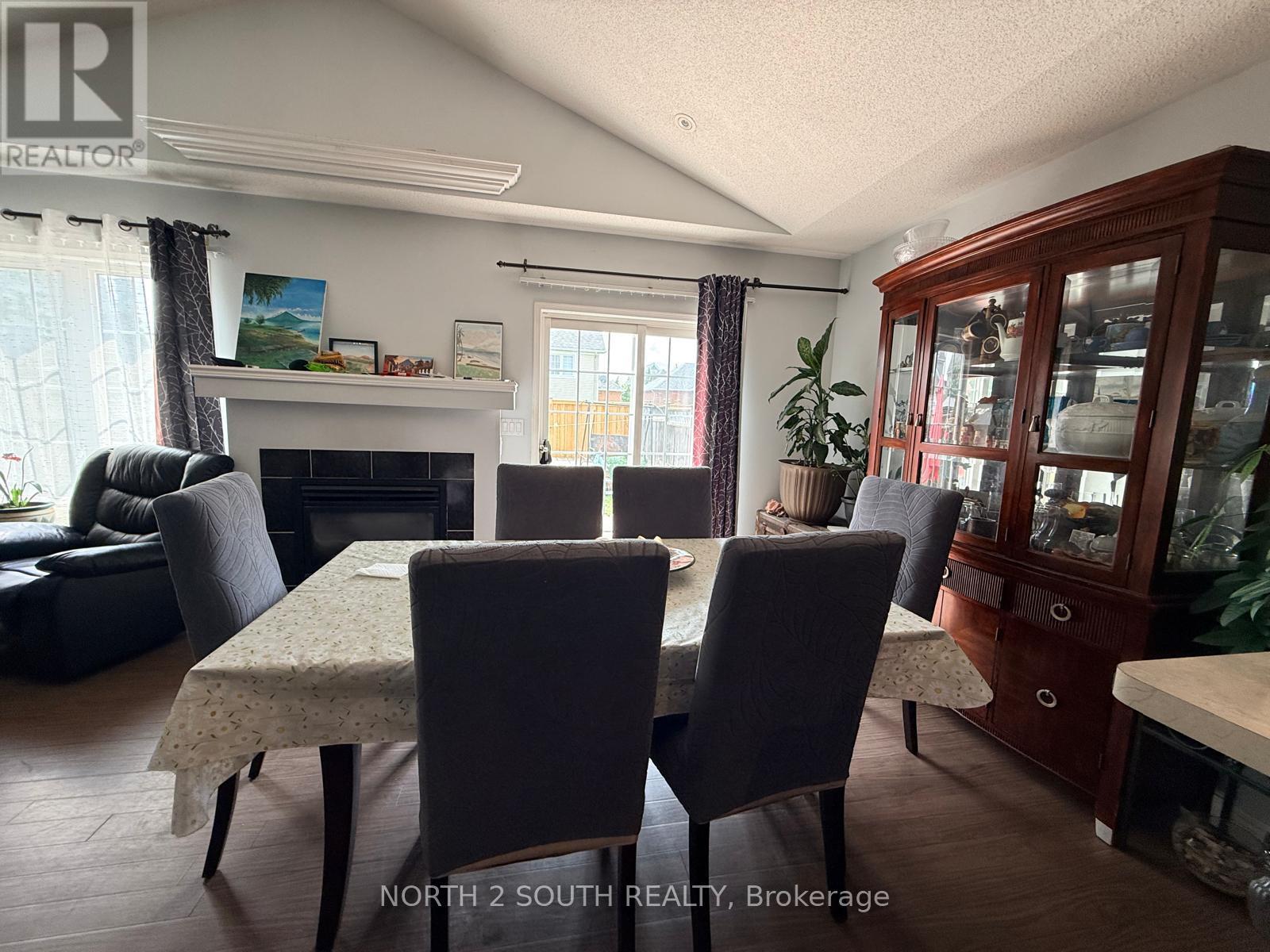 1133 Kell Street, Innisfil, Ontario  L9S 4W4 - Photo 7 - N13663628