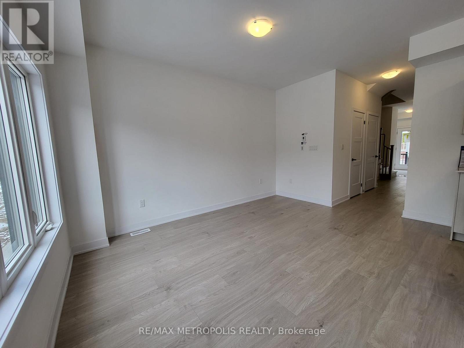 13 Hay Lane, Barrie, Ontario  L9J 0V5 - Photo 10 - S13663630