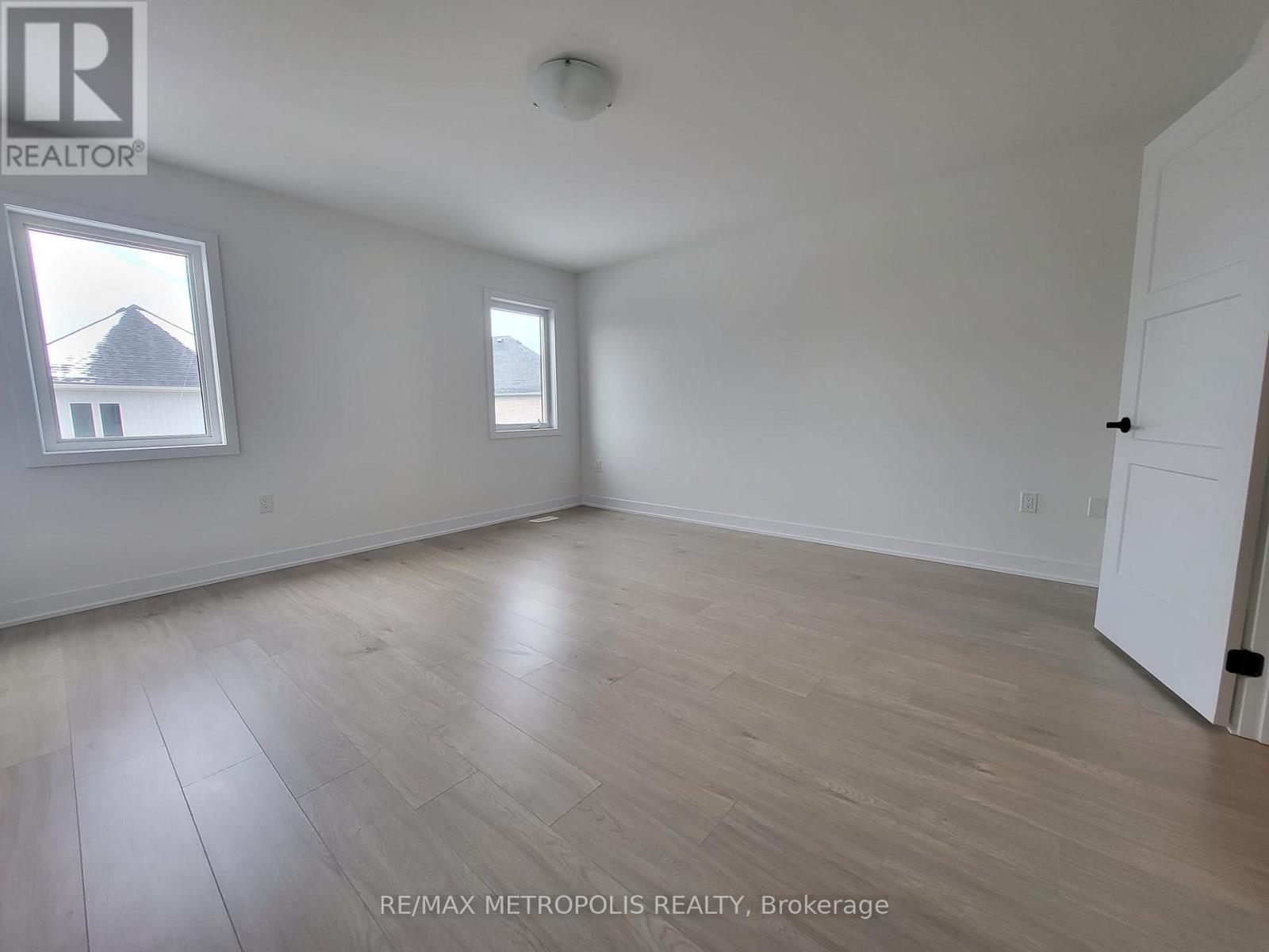 13 Hay Lane, Barrie, Ontario  L9J 0V5 - Photo 17 - S13663630