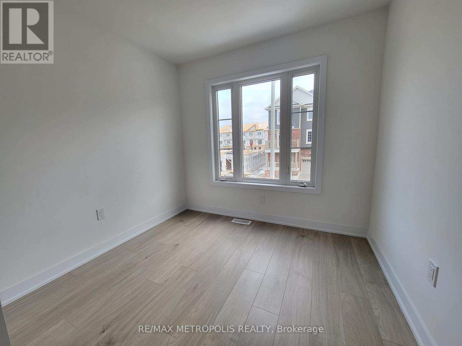 13 Hay Lane, Barrie, Ontario  L9J 0V5 - Photo 22 - S13663630