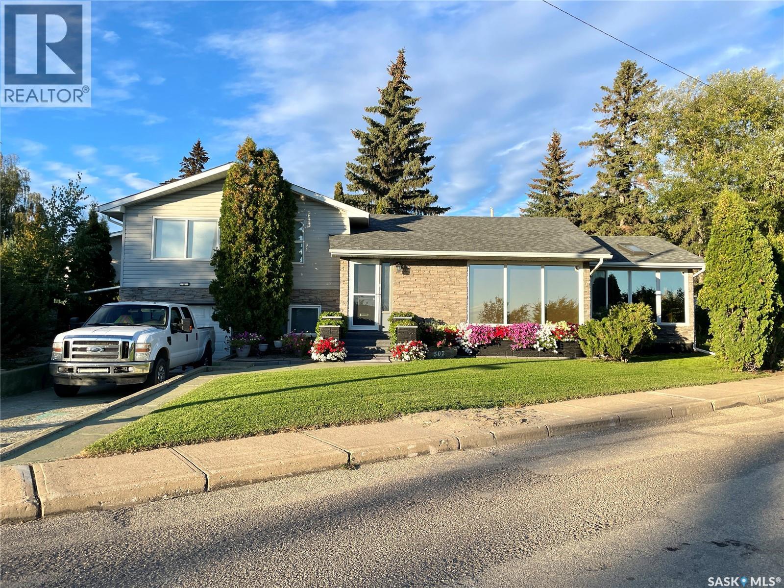 502 101st Street, North Battleford, Saskatchewan  S9A 0Y6 - Photo 1 - SK045244