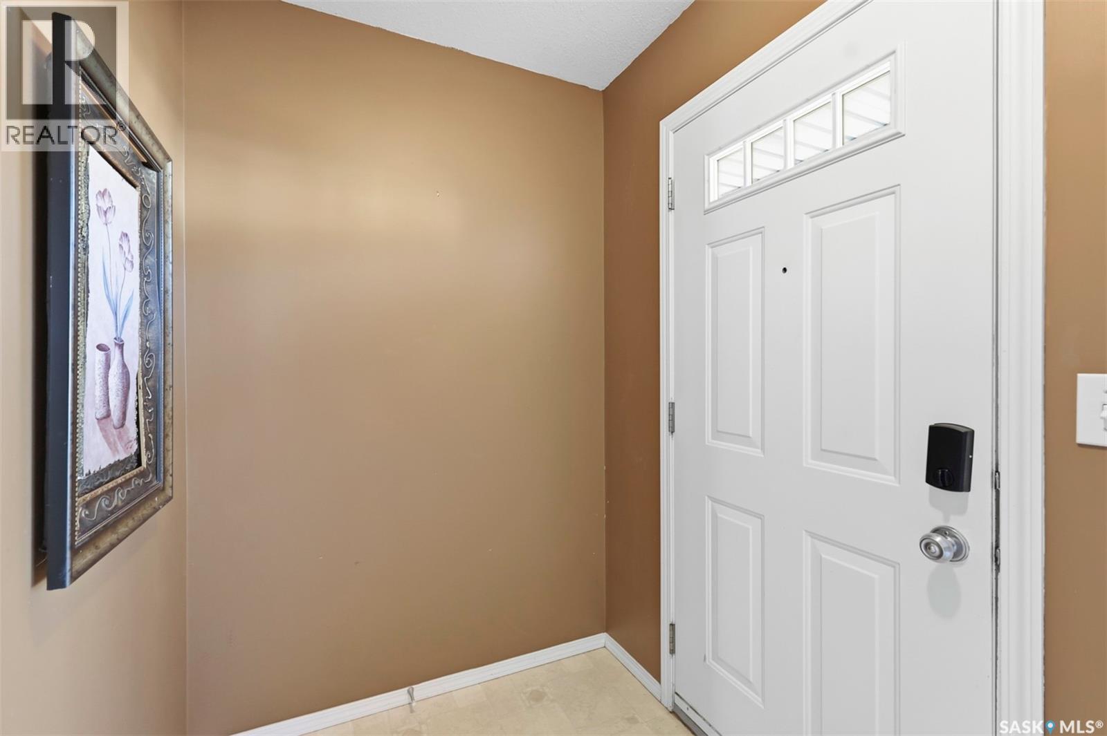 50 203 Herold Terrace, Saskatoon, Saskatchewan  S7V 1H8 - Photo 4 - SK045223
