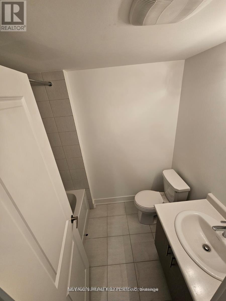 763 Stanstead Path, Oshawa, Ontario  L1K 3G4 - Photo 30 - E13663360