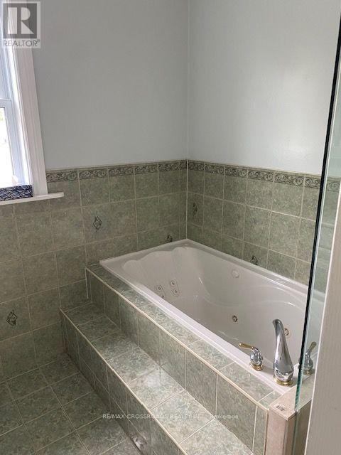 2nd Fl - 134 Sedgemount Drive, Toronto, Ontario  L6A 0V3 - Photo 16 - E13663594