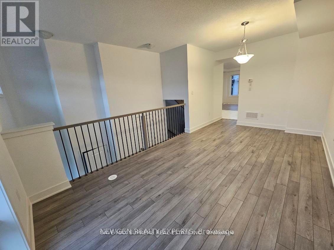763 Stanstead Path, Oshawa, Ontario  L1K 3G4 - Photo 5 - E13663360