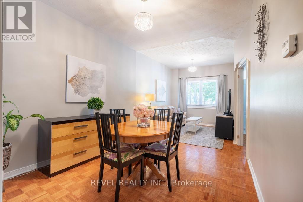 255 Franklin Avenue, Toronto, Ontario  M6P 3Z4 - Photo 12 - W13663436