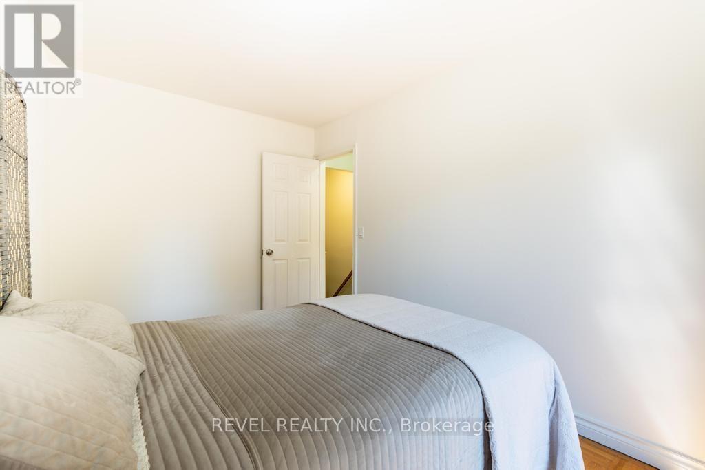 255 Franklin Avenue, Toronto, Ontario  M6P 3Z4 - Photo 24 - W13663436