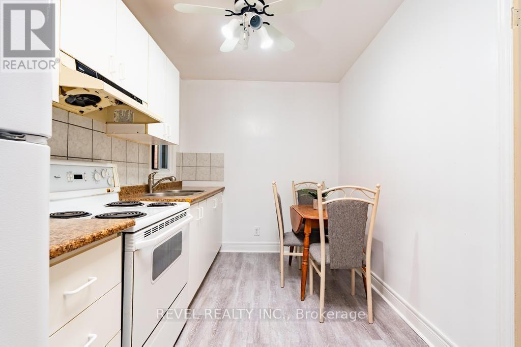 255 Franklin Avenue, Toronto, Ontario  M6P 3Z4 - Photo 27 - W13663436