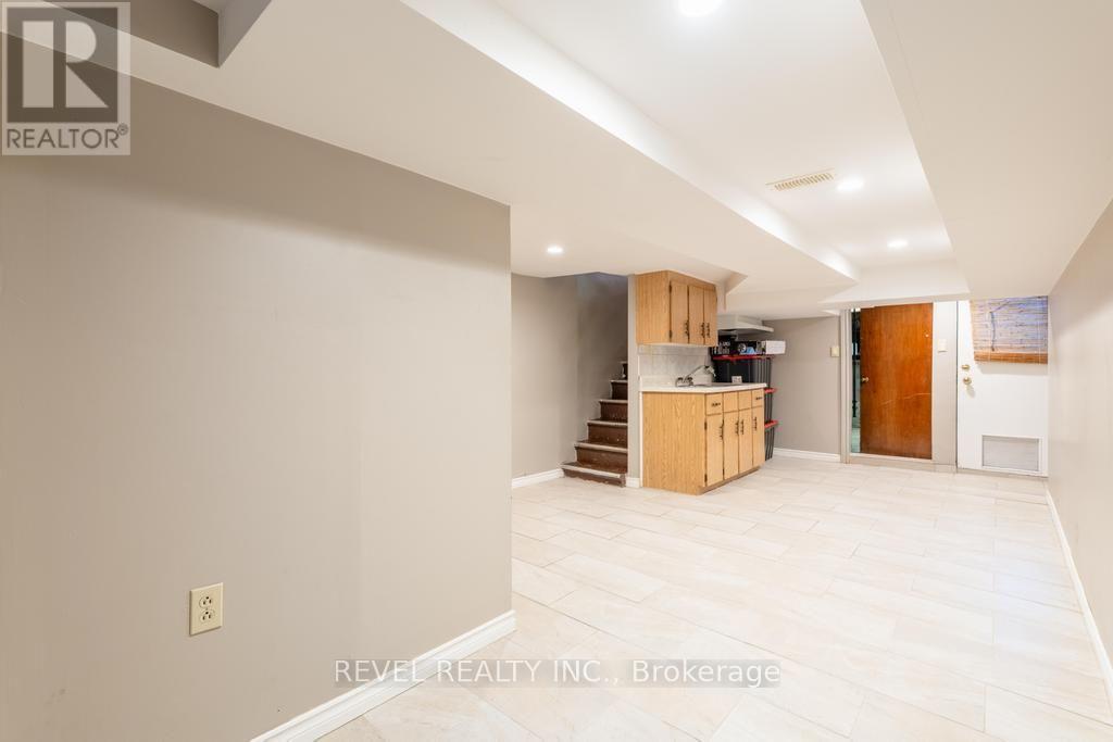 255 Franklin Avenue, Toronto, Ontario  M6P 3Z4 - Photo 36 - W13663436