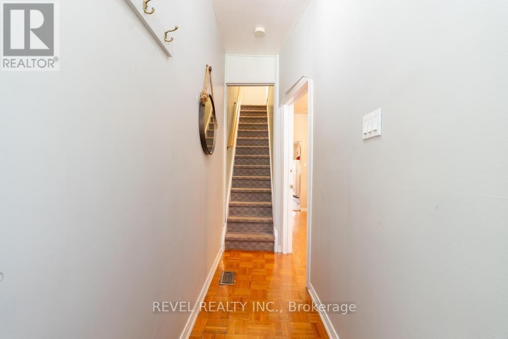 255 Franklin Avenue, Toronto, Ontario  M6P 3Z4 - Photo 6 - W13663436