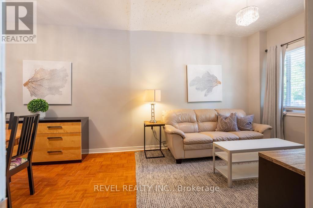 255 Franklin Avenue, Toronto, Ontario  M6P 3Z4 - Photo 7 - W13663436