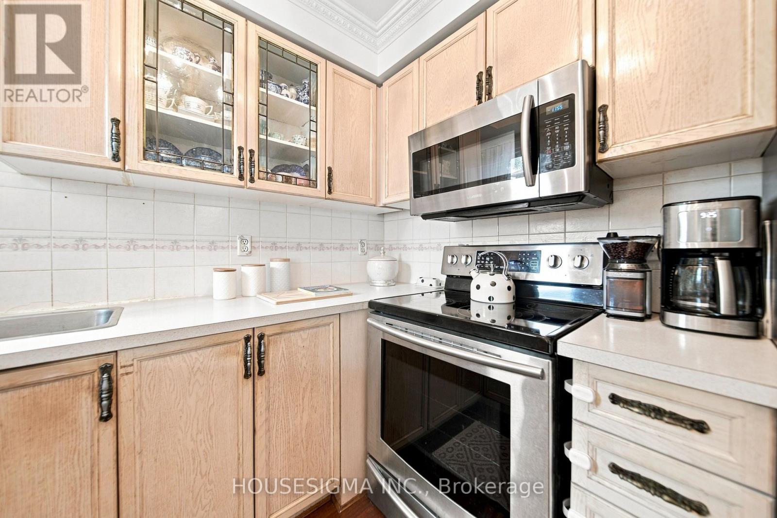 902 Applecroft Circle, Mississauga, Ontario  L5V 2A7 - Photo 18 - W13663460