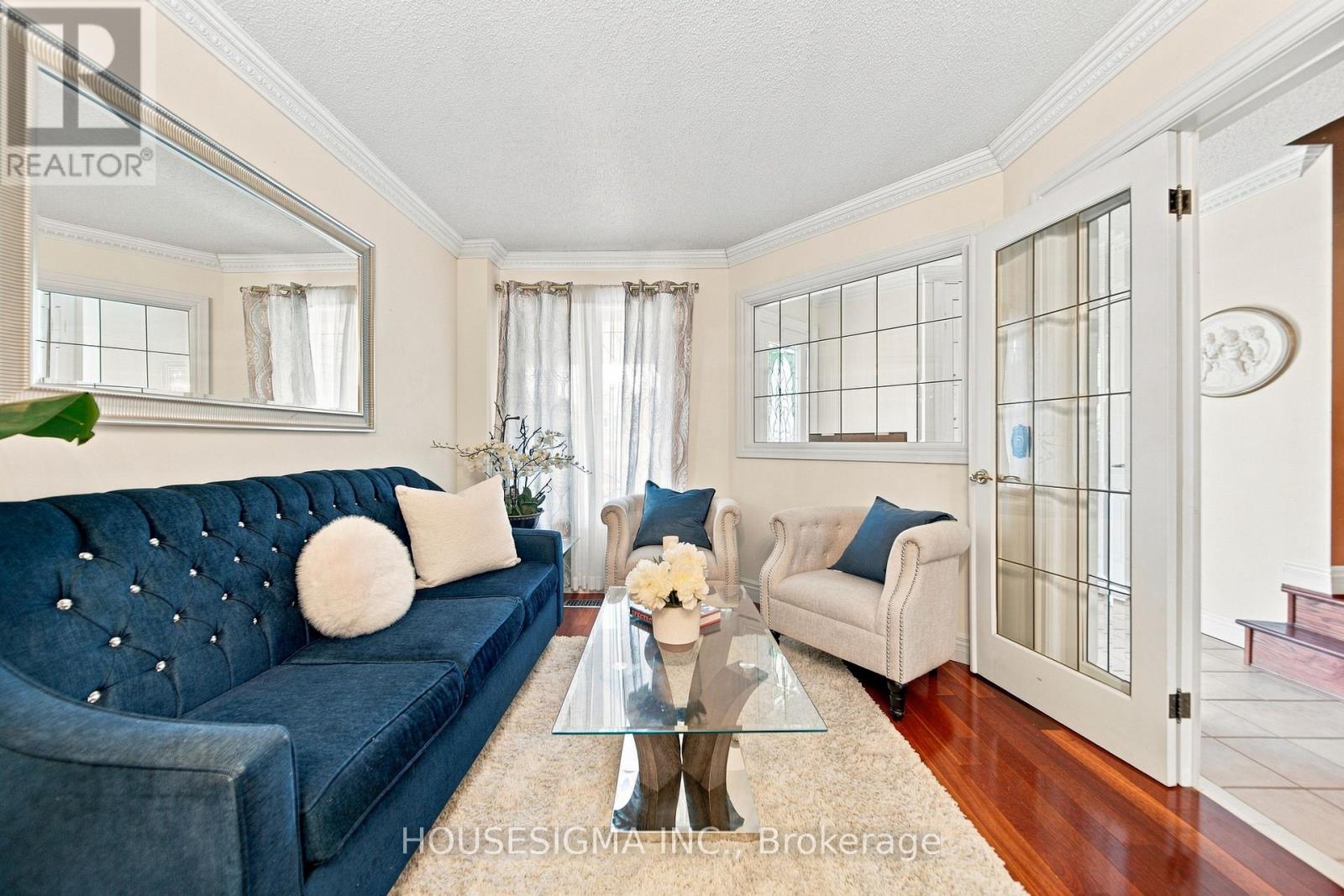 902 Applecroft Circle, Mississauga, Ontario  L5V 2A7 - Photo 7 - W13663460