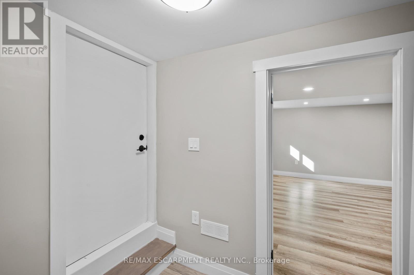1041 Shepherd's Drive, Burlington, Ontario  L7T 3R4 - Photo 30 - W13663500