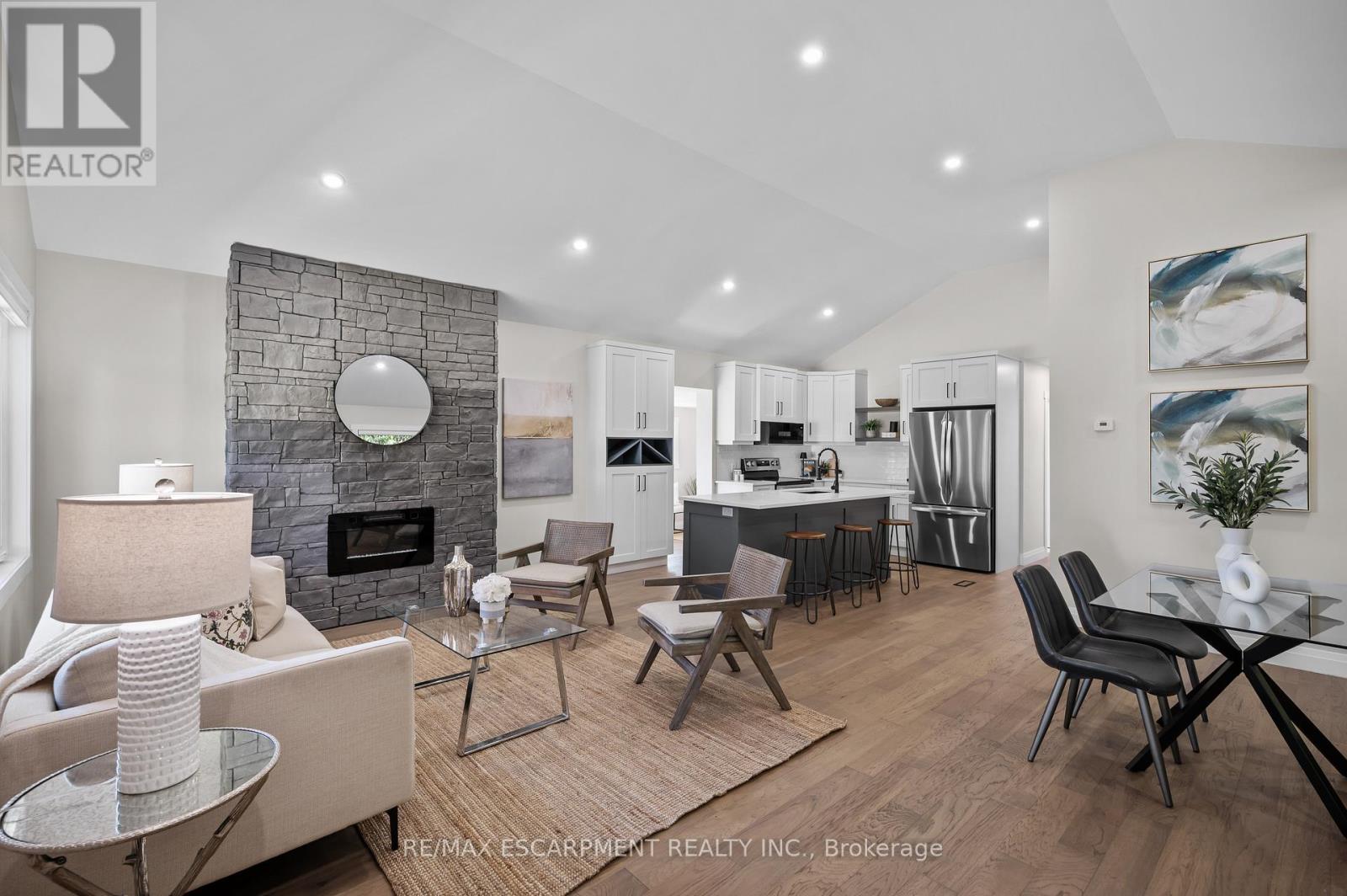1041 Shepherd's Drive, Burlington, Ontario  L7T 3R4 - Photo 8 - W13663500