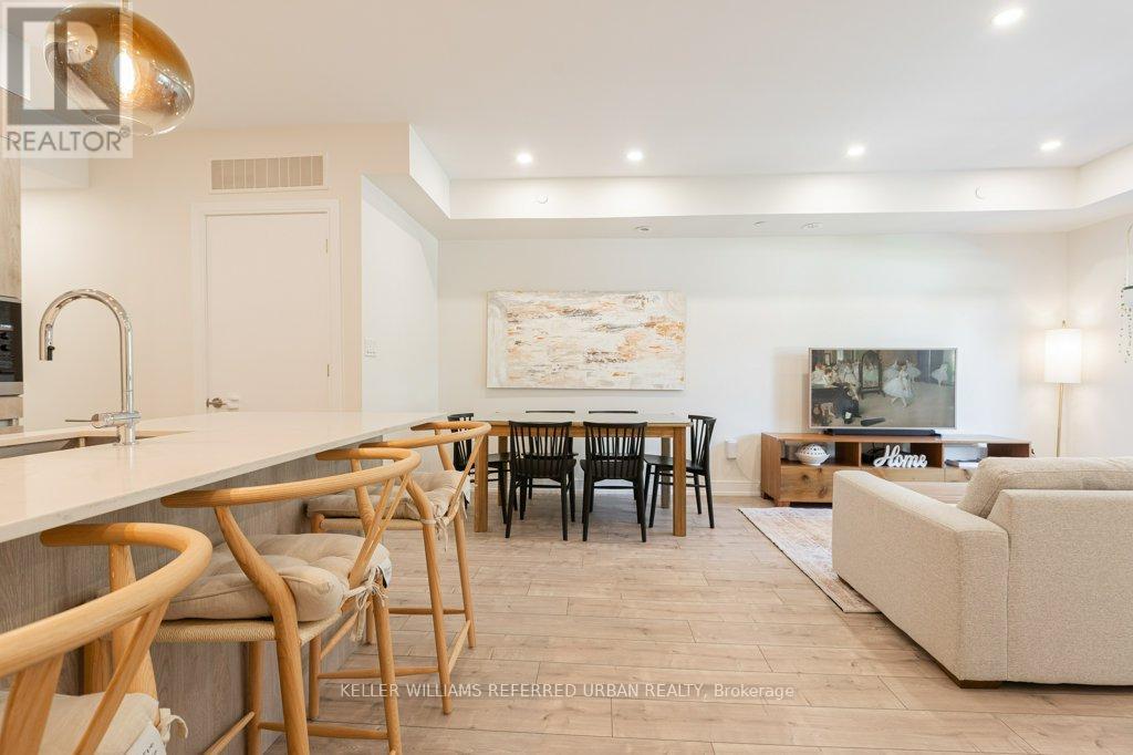 6 - 66 Long Branch Avenue, Toronto, Ontario  M8W 3J4 - Photo 6 - W13663544