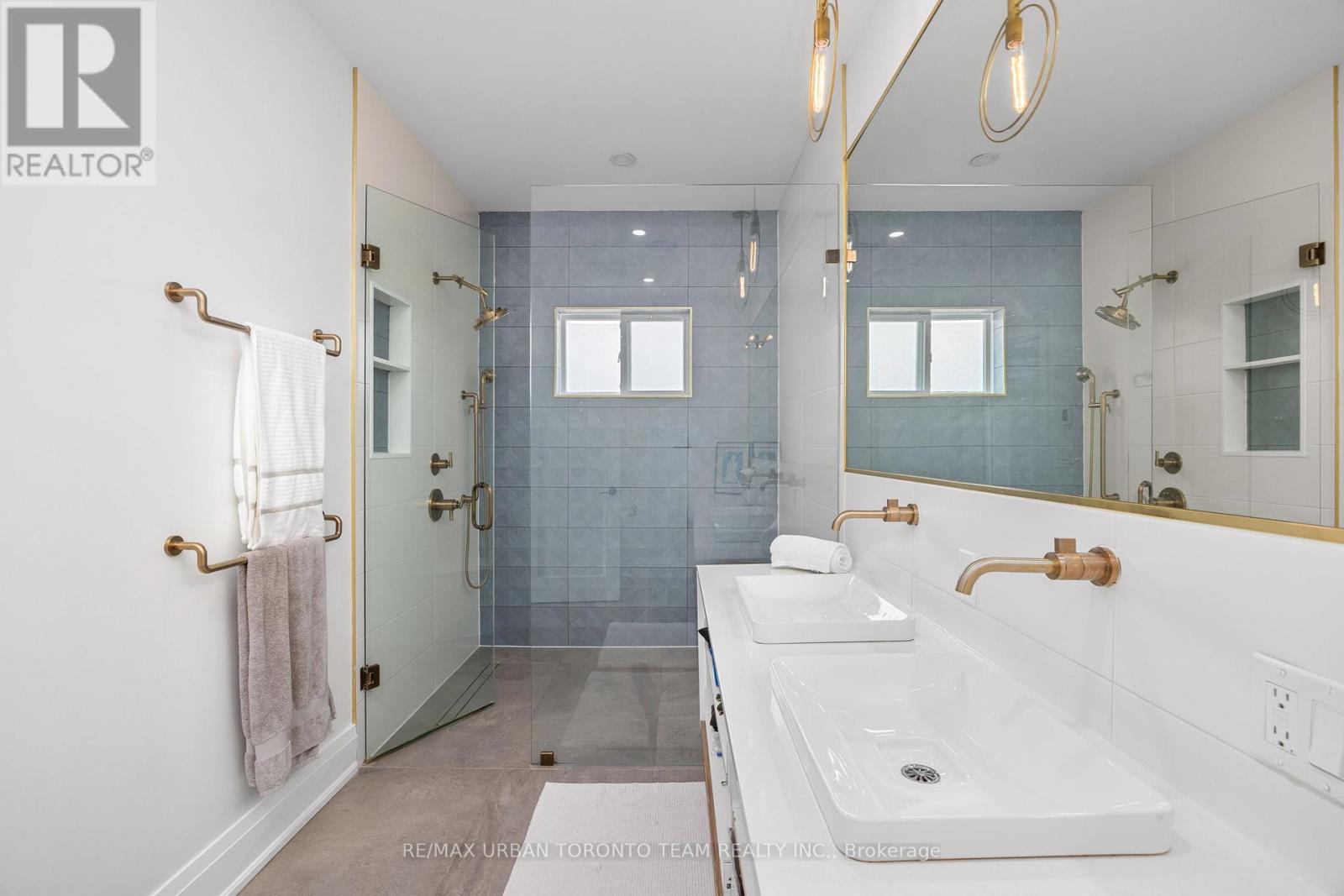 58 Manitoba Street, Toronto, Ontario  M8Y 1C9 - Photo 16 - W13663570