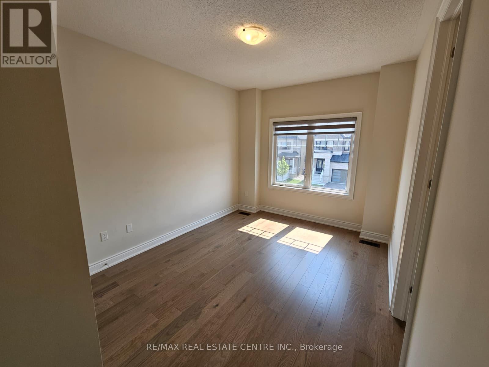 18 Gladmary Drive, Brampton, Ontario  L6Y 6K9 - Photo 23 - W13663576