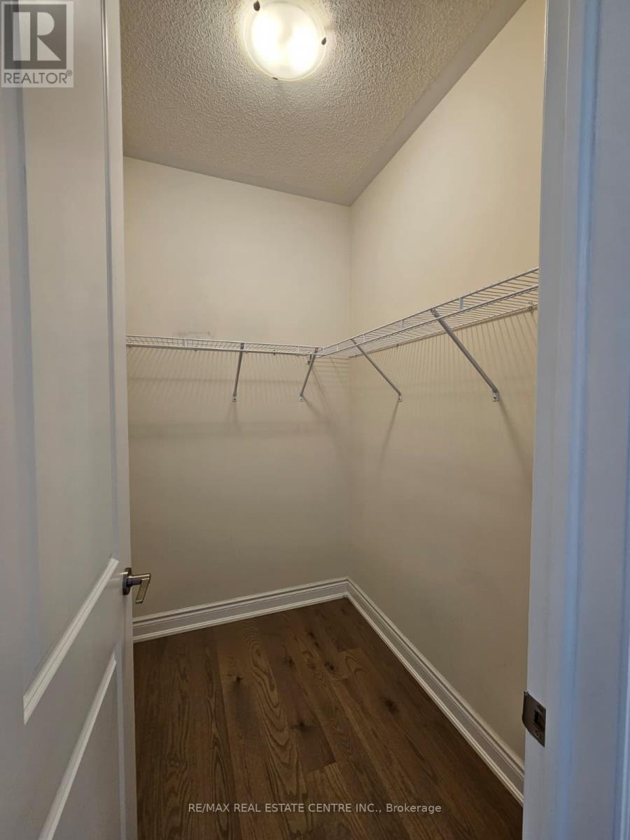 18 Gladmary Drive, Brampton, Ontario  L6Y 6K9 - Photo 33 - W13663576