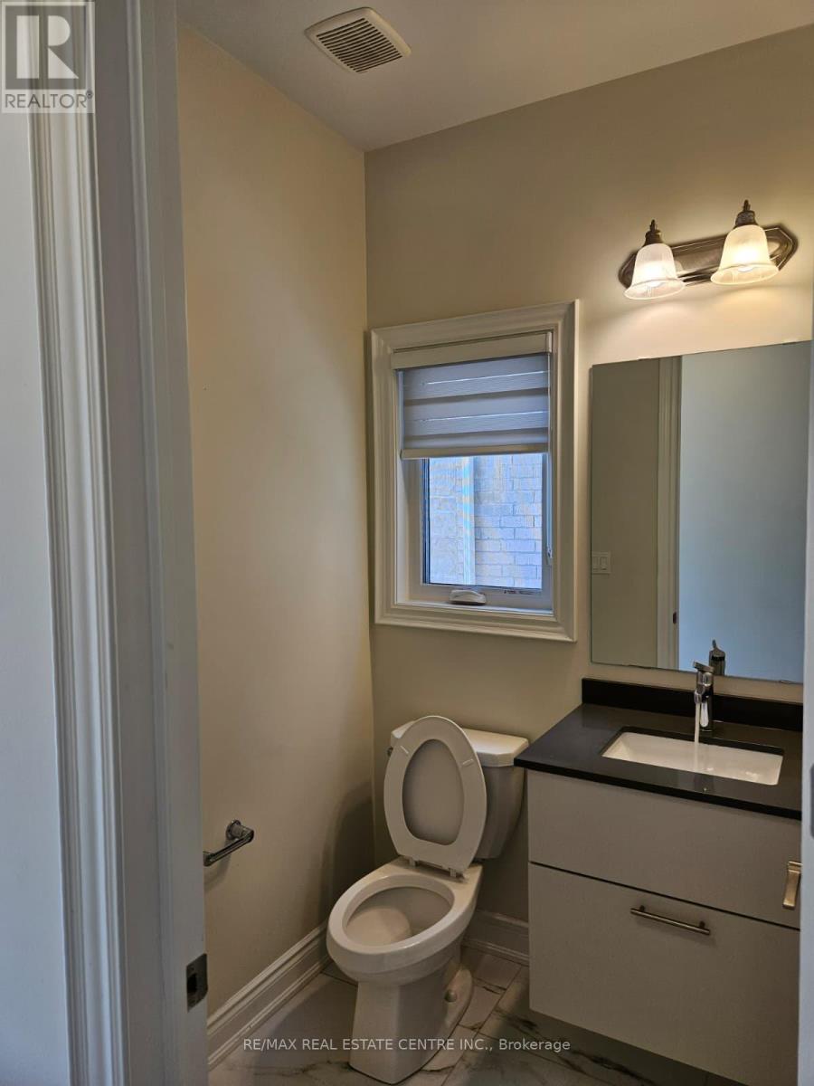 18 Gladmary Drive, Brampton, Ontario  L6Y 6K9 - Photo 6 - W13663576
