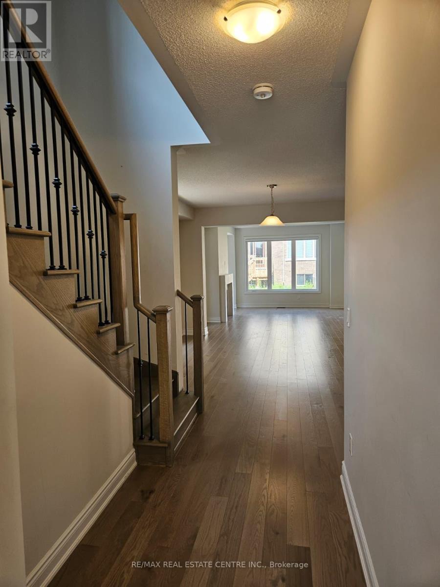 18 Gladmary Drive, Brampton, Ontario  L6Y 6K9 - Photo 7 - W13663576