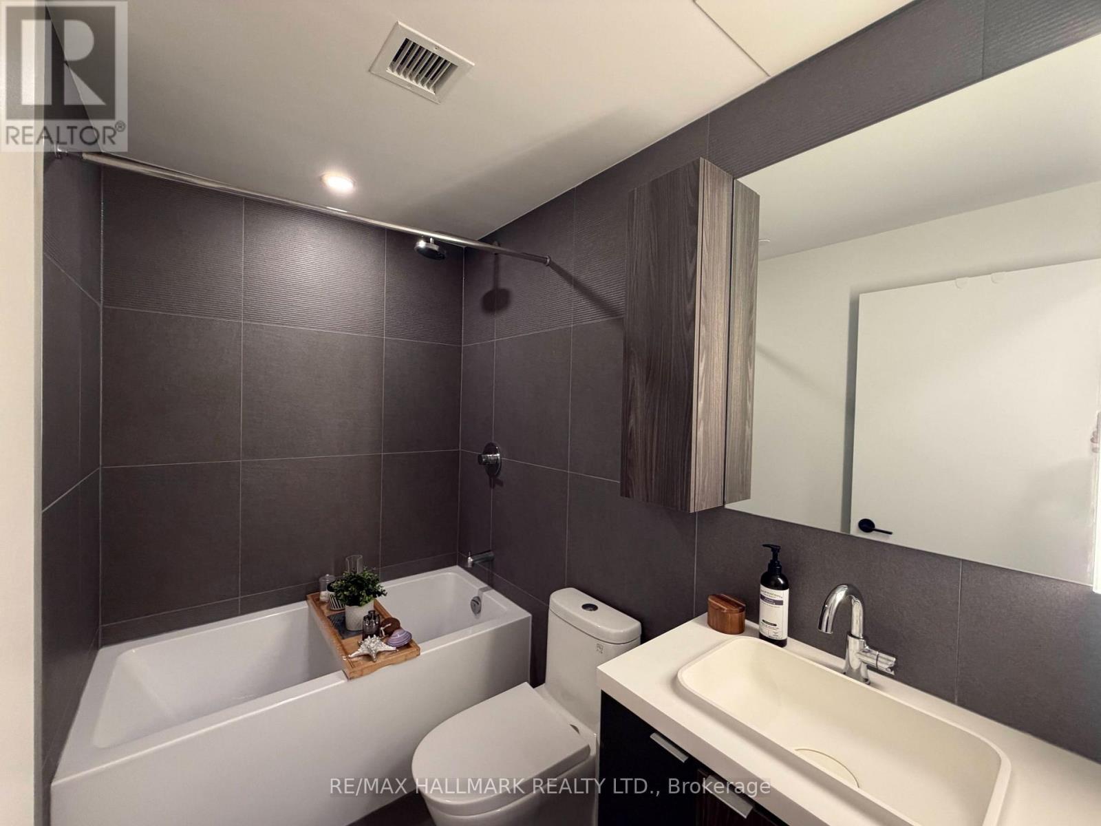 2014 - 35 Mercer Street, Toronto, Ontario  M5V 0V1 - Photo 17 - C13662450