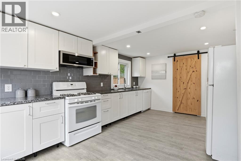 88 East 19th Street, Hamilton, Ontario  L9A 4S1 - Photo 12 - 40854961