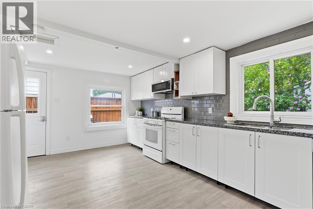 88 East 19th Street, Hamilton, Ontario  L9A 4S1 - Photo 9 - 40854961