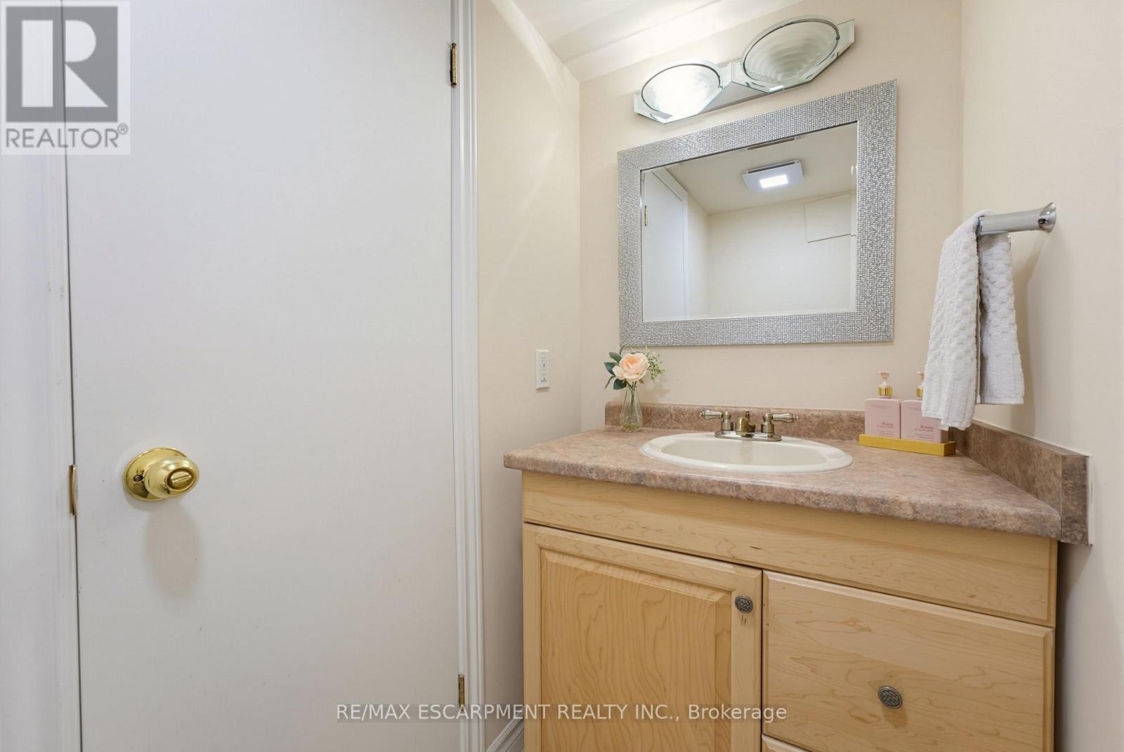 15 - 484 Millen Road, Hamilton, Ontario  L8E 6G4 - Photo 35 - X13663482