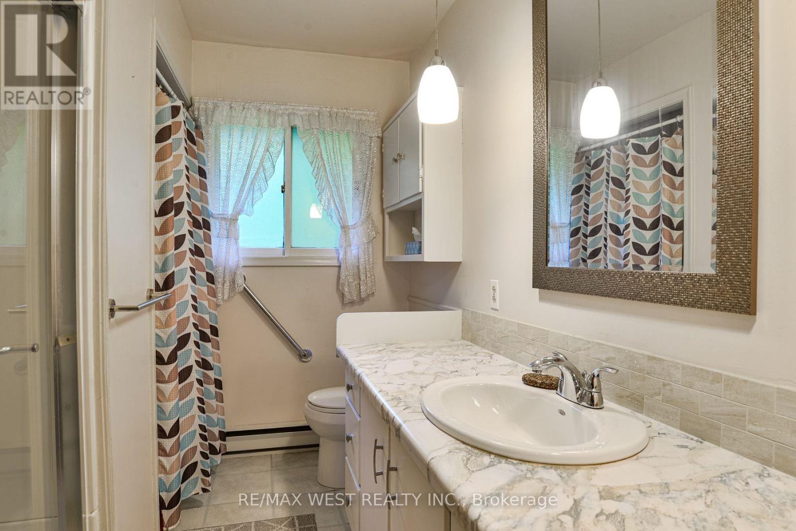52 Robert Road W, Huntsville, Ontario  P1H 2J4 - Photo 7 - X13663488