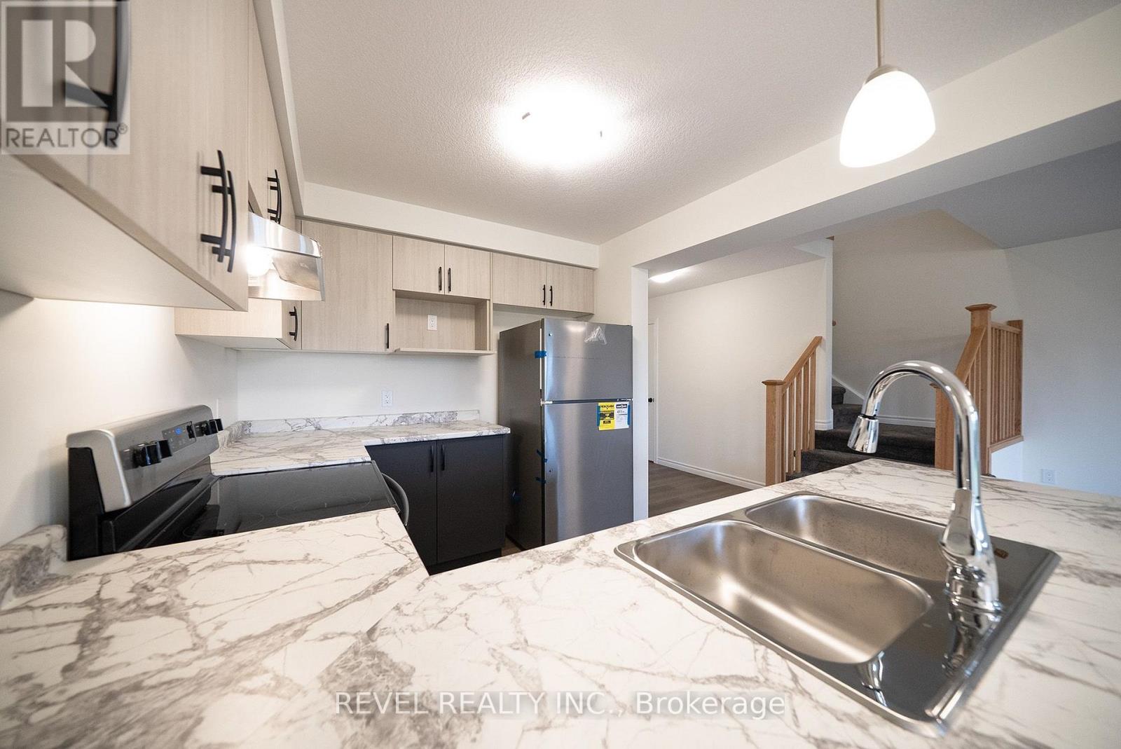 115 Mattingley Street, Brant, Ontario  N3L 0G4 - Photo 8 - X13663510