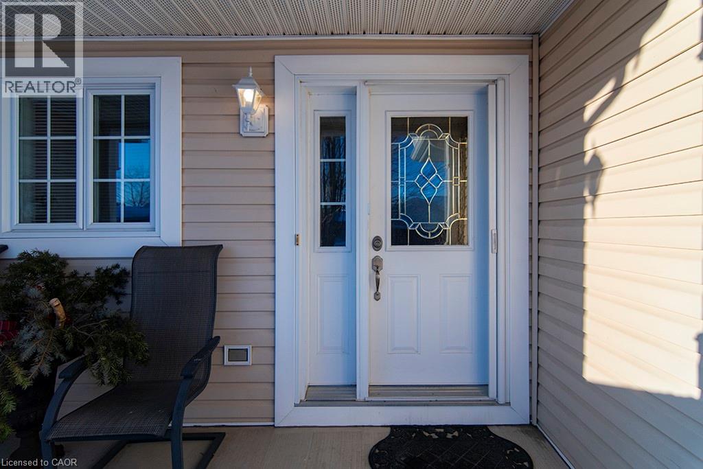 156 Gracehill Crescent, Freelton, Ontario  L8B 1A5 - Photo 3 - 40799056