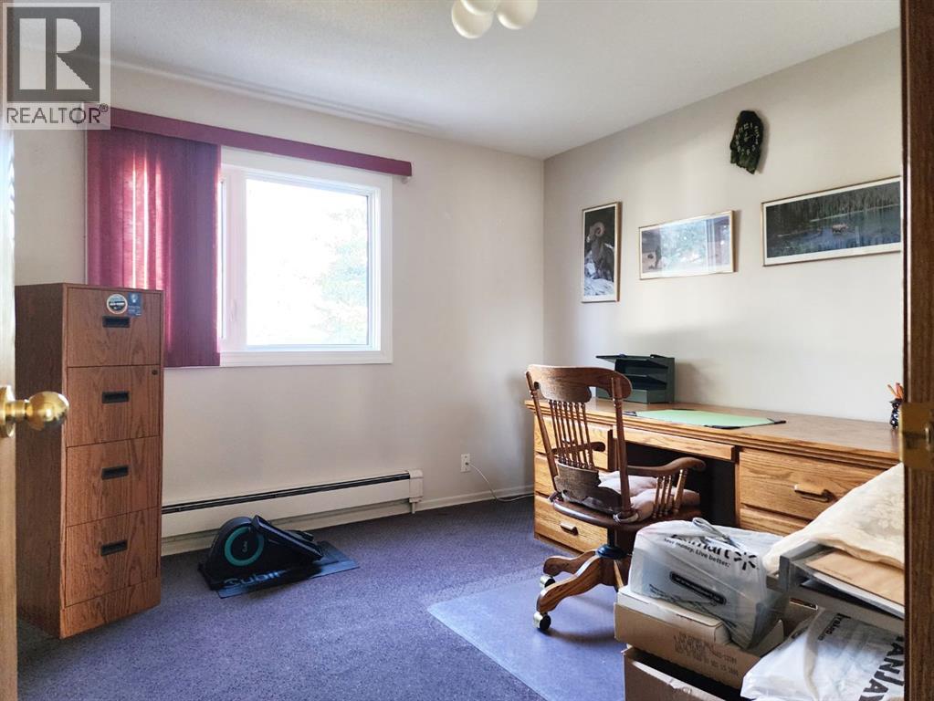 112 43 Avenue W, Claresholm, Alberta  T0L 0T0 - Photo 13 - A2273845