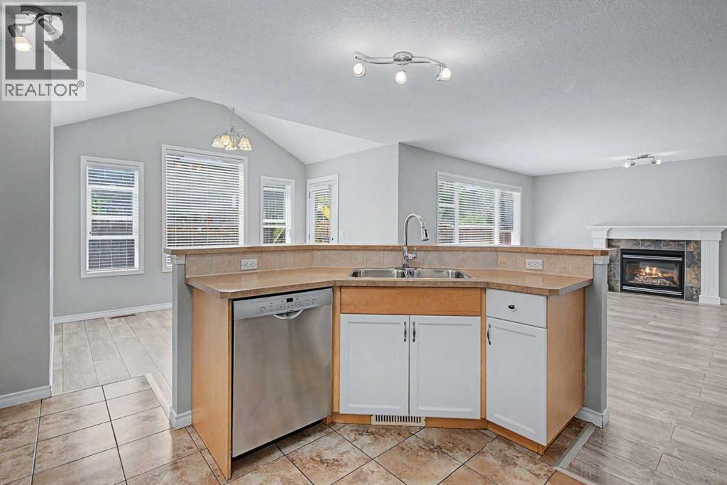 27 Bridlerange Circle SW, Calgary, Alberta  T2Y 5H4 - Photo 10 - A2327686