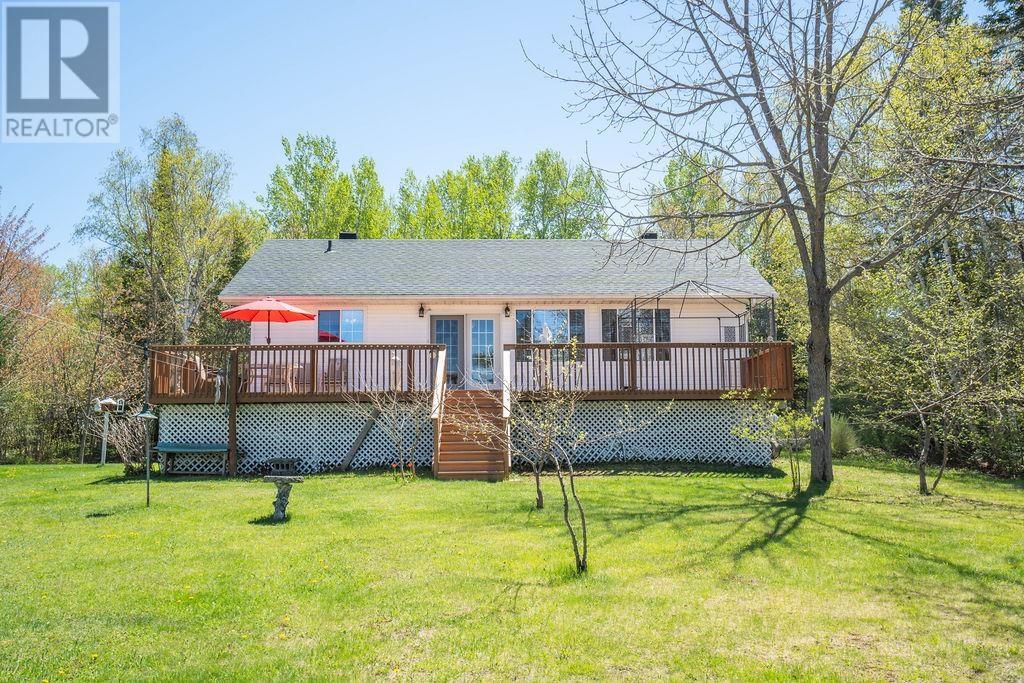 51 Albert Ter, Goulais River, Ontario P0S 1E0 - Photo 6 - SM261290